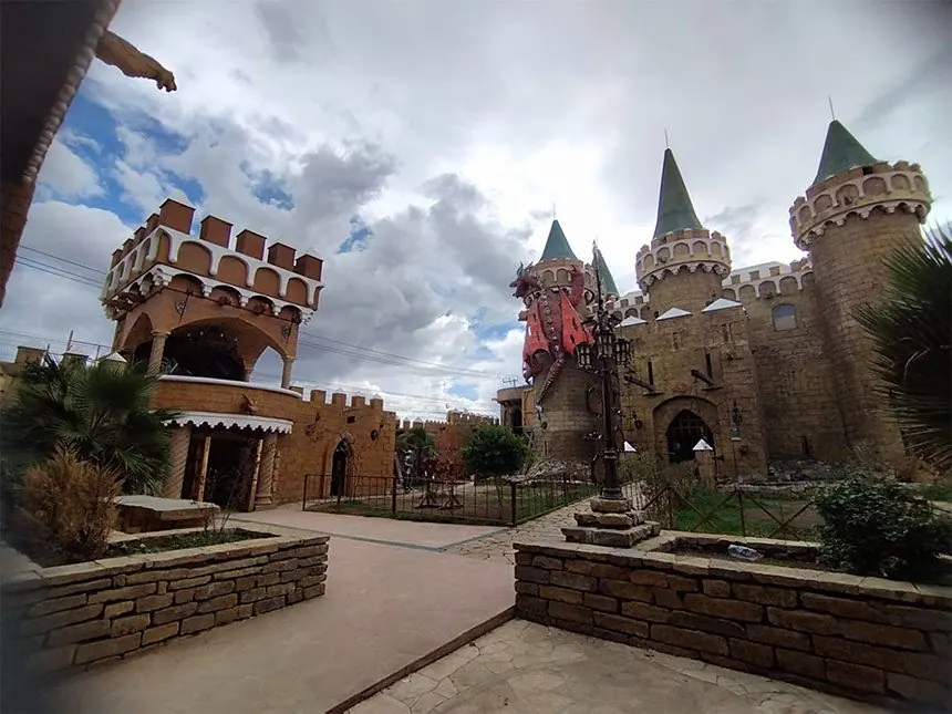Patio del castillo